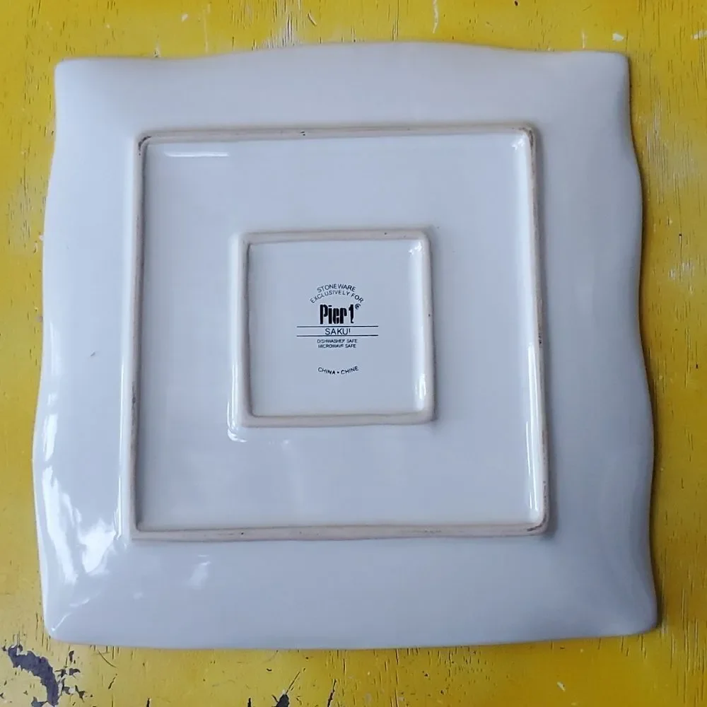 Pier 1 Sakui Dinner Plate 11